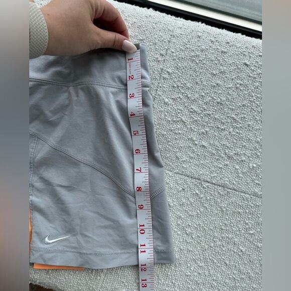 Nike Dri Fit Gray Peach Ultra Mini Skort Size Large - Picture 8 of 10
